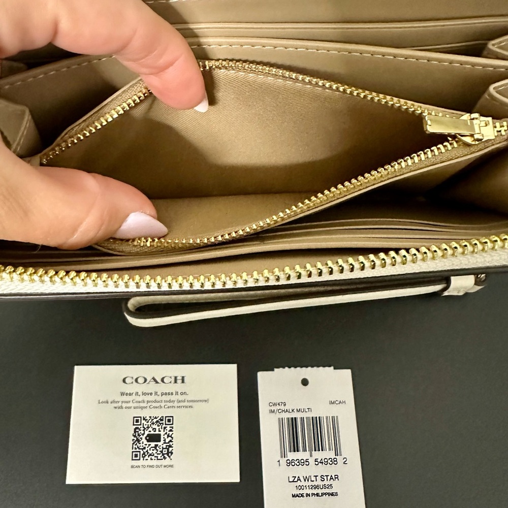 Coach Cream Star-Embellished Large Leather Wallet w Strap. NWT. Limited Edition - Picture 13 of 16